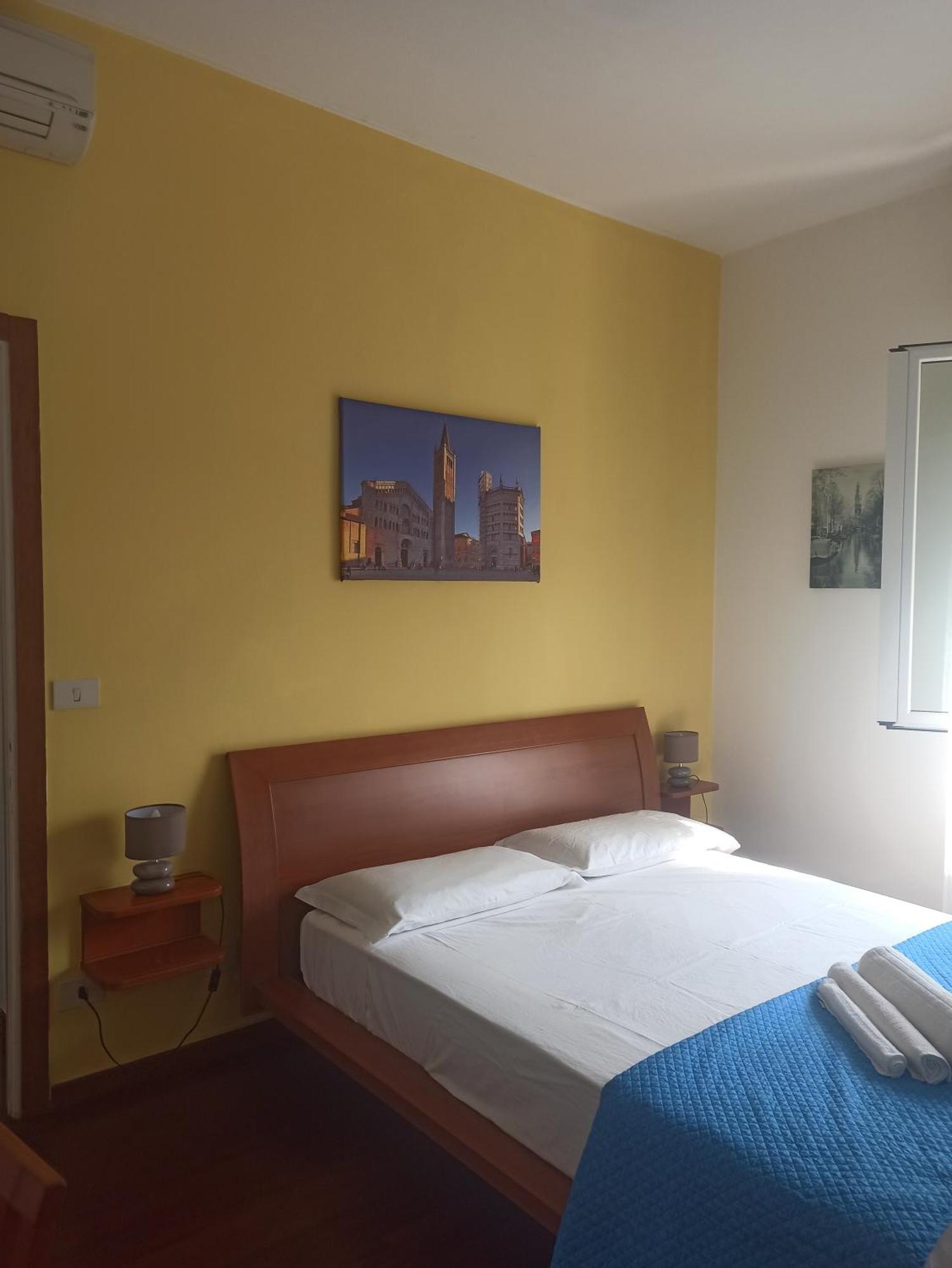 Stanza Maggiore Parma Luaran gambar