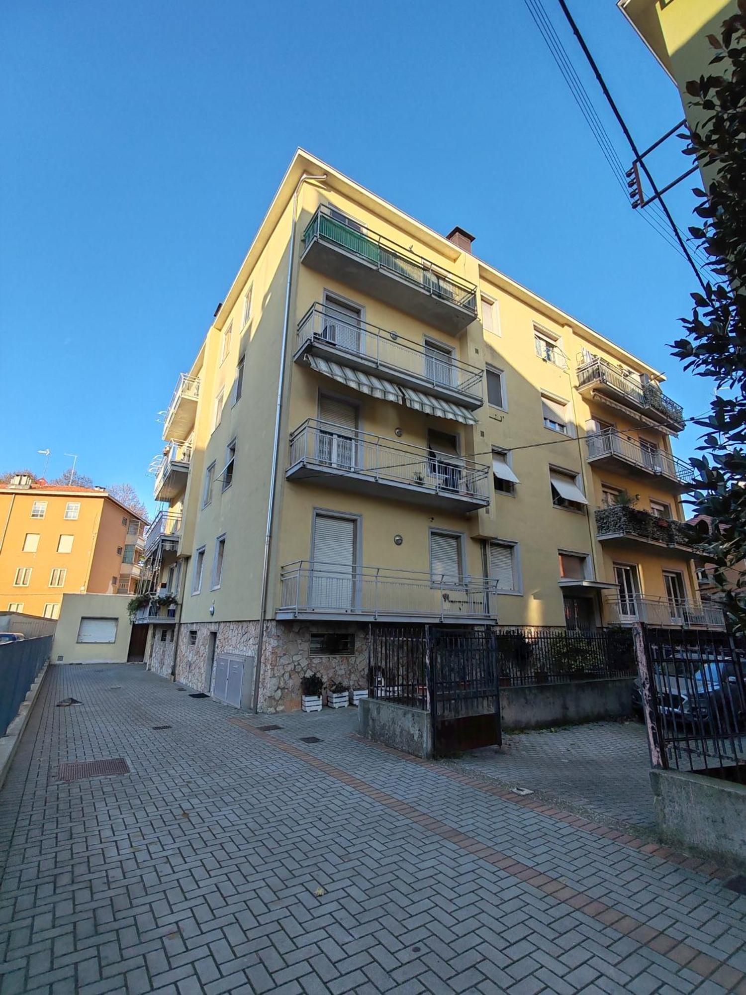 Stanza Maggiore Parma Luaran gambar